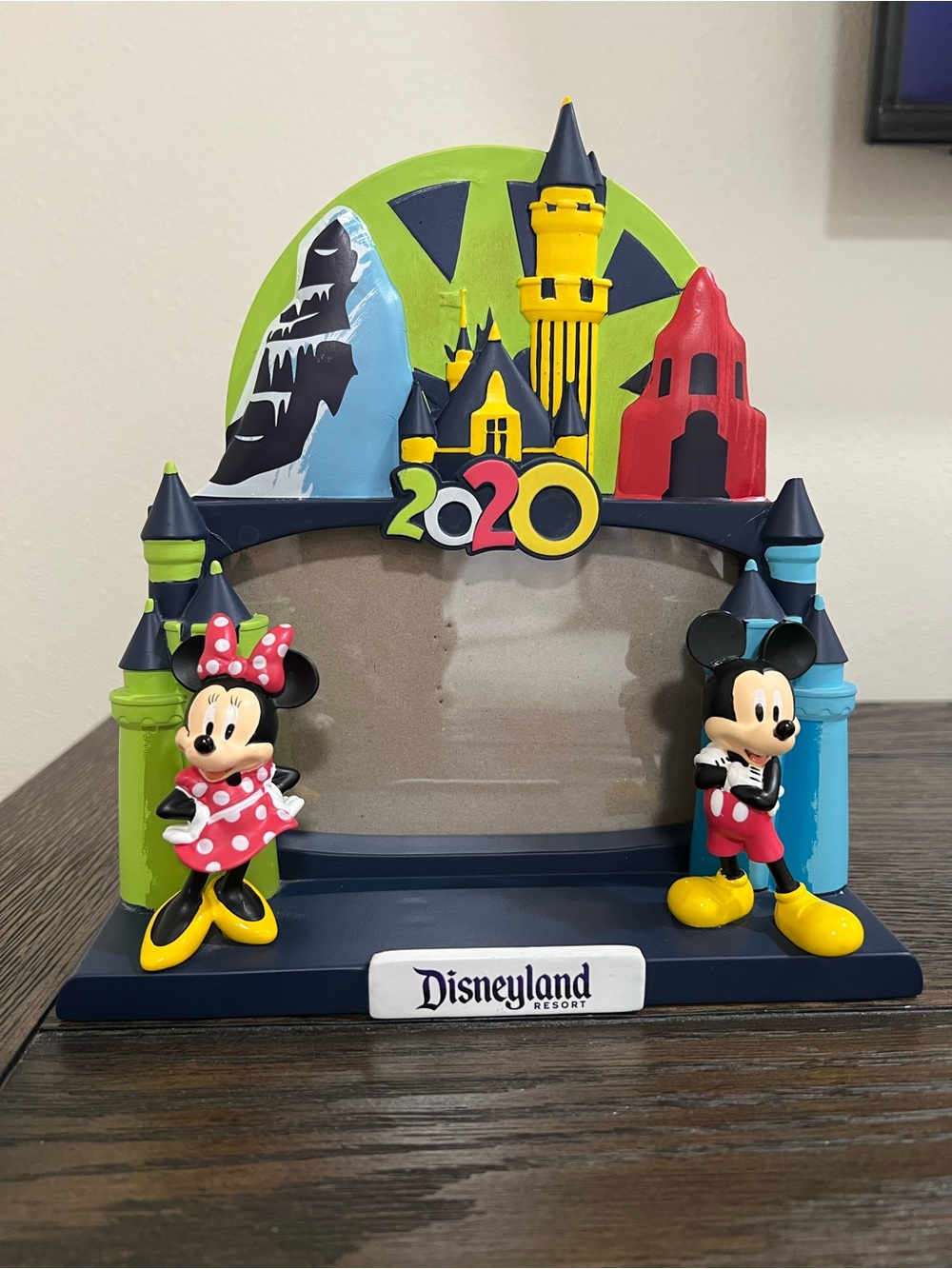 Disneyland Resort Official 2020 Souvenir Photo Frame 4x6 – Mickey & Minnie Mouse